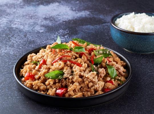 SPICY MEATLESS THAI STYLE BASIL CHICKEN